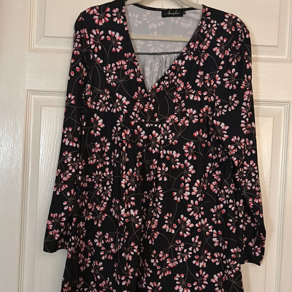 4/$20 Floral tunic